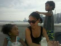 julie_twins_pier_215